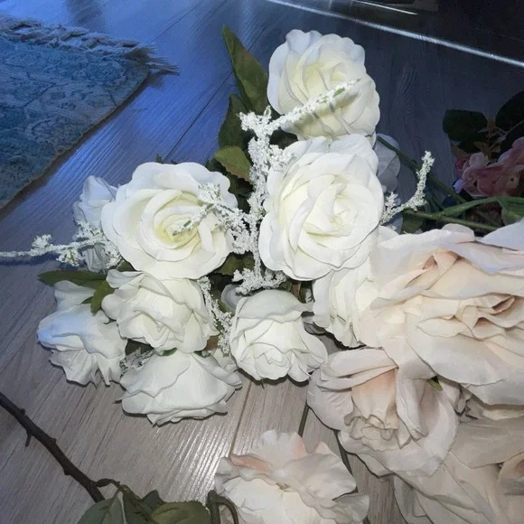Large Lot Cream White Pink Yellow Roses Silk Flowers Bridal Prom Wedding Crafts Large Lot Cream White Pink Yellow Roses Silk Flowers Bridal  main image 4